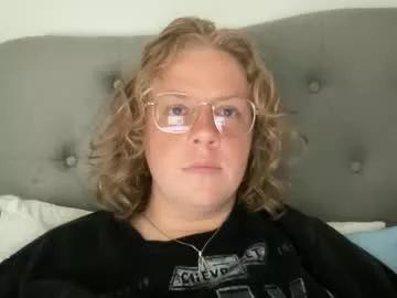 angeloflight273360 on Chaturbate