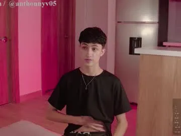 anthonny_05 on Chaturbate