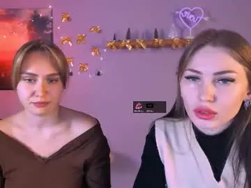 ariel_shadow on Chaturbate
