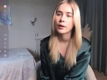 aureliaabdula — GOAL: massage my boobies [29 tokens remaining] <3 Hello guys i'm Liana! Let's have fun together ^^ #bigboobs #18 #new #teen # #squirt