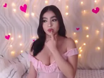 bela_cox — GOAL:  Gently lick a nipples [25 tokens remaining] after losing myself, now I'm ready for you  #curvy #latina #bigboobs #daddysgirl #natural