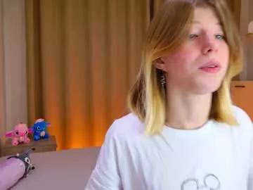 bella_amoury on Chaturbate