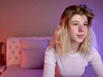 bella_amoury on Chaturbate