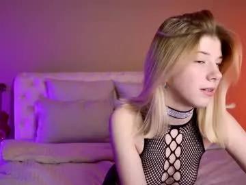 bella_amoury on Chaturbate