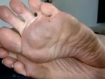 bella_sexy_feet on Chaturbate 