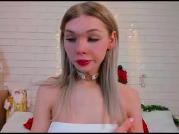blondy_fina — Look into the camera and suck dildo [249 tokens left] #new #teen #trans #anal #18