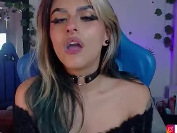 blue_kittenn — // Fav Pttrns: 25/30/60/90/99/100/120// - Goal: Sensual oil show on Topples [222 tokens left] #smoke #squirt #anal #tease #cute