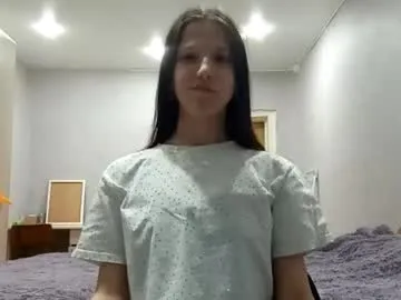 bridgettecliffton — GOAL: eye contact, close up and wink u  | Hello guys! my name is Jade im #Skinny , #18 yo, with #smalltits and #cute, also im  #new here! Its my first day  [0 tokens remaining]