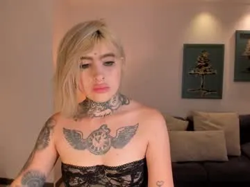 carlabrunni_ — I'm so horny, play with my pussy - Multi-Goal :  Fuck me SO DEEP #Lovense #latina #curvy #tattoos #smalltits