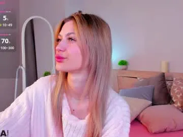 cherry_pr1ce on Chaturbate