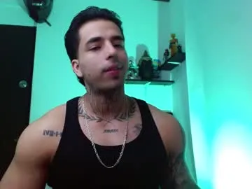 darius_phoenix on Chaturbate