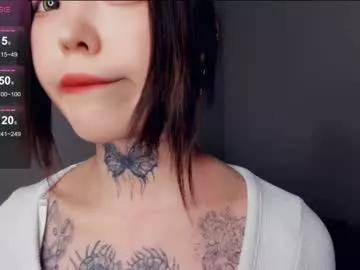 dark_ester on Chaturbate