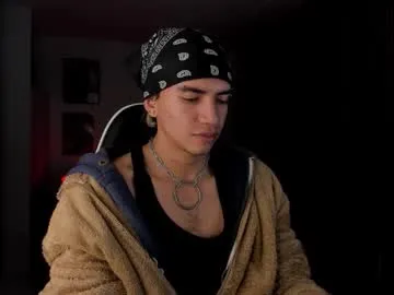 darkodark0 — jerk off 10 mins with vibrator on [111 tokens left] #teen #bigdick #twink #bdsm #submissive