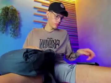 Watch dirty camwhore Daviid_huge daviid_huge from Chaturbate
