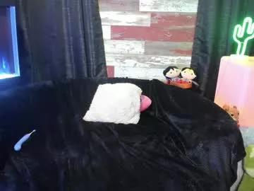 elle4you on Chaturbate 