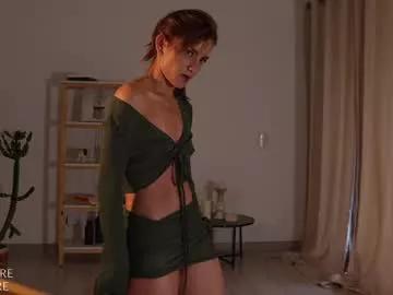 ellelure_ on Chaturbate 