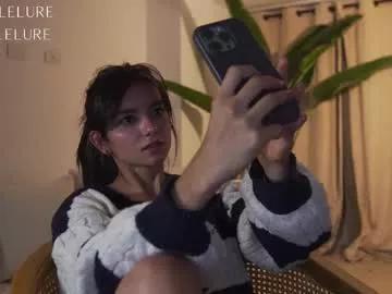 ellelure_ on Chaturbate 