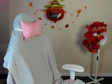 Watch Elsie_cutties, she wants to masturbate for you elsie_cutties from Chaturbate