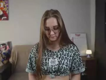 emmatiny on Chaturbate 