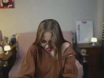 emmatiny on Chaturbate 