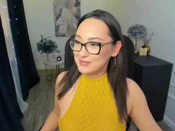 evasarazardje — hi, time for a cozy conversation?()  #asian  #nonude  #tease  #curvy #glasses [371 tokens remaining]