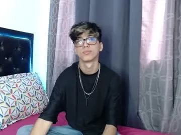 gabriel_x18 — Show cum [582 tokens remaining]