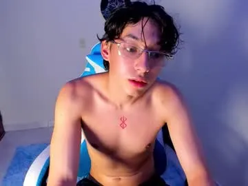 geody_mack07 — GOAL: massage the cock [59 tokens remaining] Welcome to my room! #skinny #bigcock #latin #cum #new