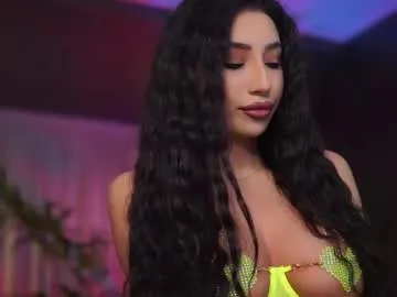 ginavalentinna on Chaturbate