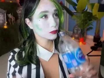 Cute heylixie_ from Chaturbate heylixie_ from Chaturbate