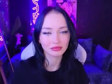Join Chaturbate's Holly_berryy_ holly_berryy_ from Chaturbate