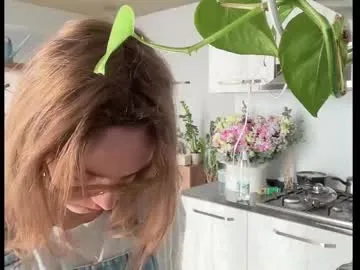 holydori on Chaturbate