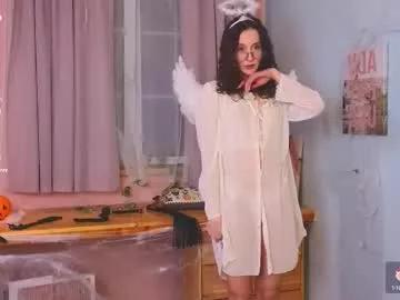 Explore Hotlaracroft, she wants to masturbate for you hotlaracroft from Chaturbate