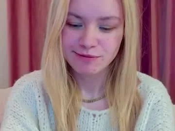 howimeturmum — rarrr // GOAL: flash tits (only ash) #british #smalltits #tease #couple #blonde