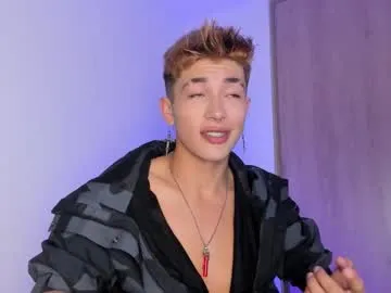 ianwayne_ — GOAL: show oil in the body naked [222 tokens remaining] Welcome to my room! #twink #bigcock #bigass #18 #young