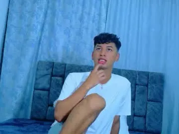 ithan_kingtwin