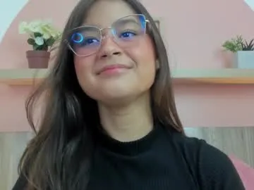 ivette_swan — GOAL: ride pillow + blowjob [65 tokens remaining] Welcome to my room! #18 #petite #leggins #skinny #glasses