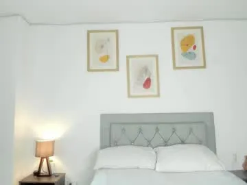 jade_obi — Twerking and spanks ass  [0 tokens left] Welcome to the jade's place #latina #natural #ebony #brunette #skinny