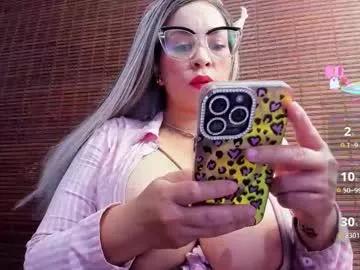 Watch dirty stripper Jademooms jademooms from Chaturbate