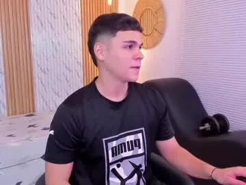 Slutty James_jonnes wants you to fuck his body now james_jonnes from Chaturbate