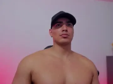 jamesgraay — GO FOR THE GREAT CUUUM!!  #muscles #bigass #ebony #cumshow [1111 tokens remaining]