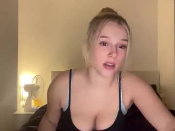 Check out 20 years old jessicapearsons from Chaturbate jessicapearsons from Chaturbate
