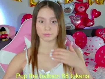 julieqt — Goal: #4 Hard slaps for my butt+doggy  Cum show at goal #10 #18  #young  #skinny  #shy #teen - Next Goal: #5 Make me full naked 
