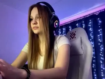 kayceefroehner on Chaturbate