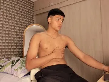 keinner_bigdick — GOAL: cum [800 tokens remaining] Welcome to my room! #bigcock #young #18 #new #cum