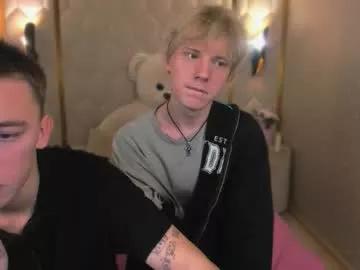 kevinm1lky from Chaturbate