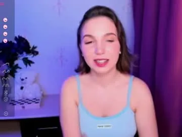 kindhazelhere_ — I'll put my panties on my head lol!  #curvy #braces #lovense #young #shy [4000 tokens remaining]