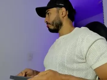 klinsmannwalton — GOAL:  Strip + Close-Up [798 tokens remaining] Cum at goal - Tell me what you think of my big beautiful cock...