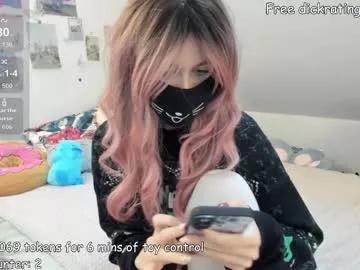 Watch 23 years old kyrawildofficial from Chaturbate kyrawildofficial from Chaturbate