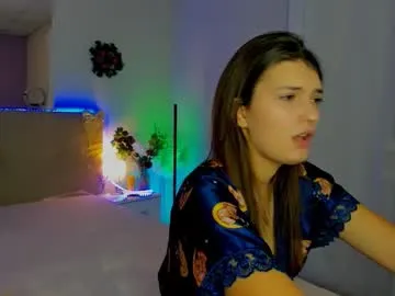 laura__leee on Chaturbate