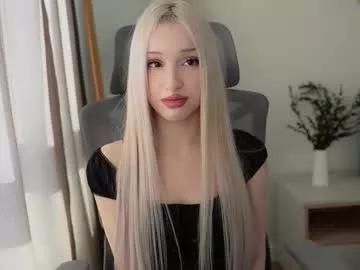 lauramusk from Chaturbate